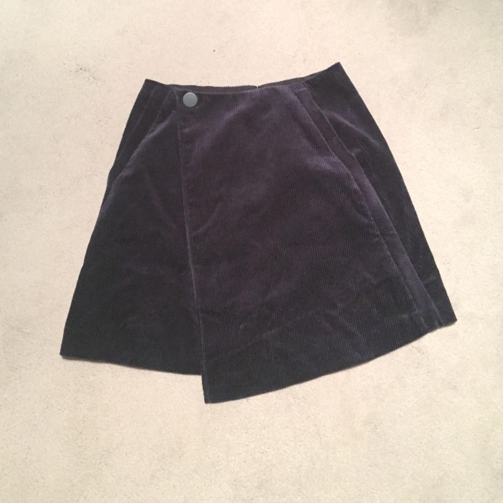 Textured Wrap Skirt with pockets!